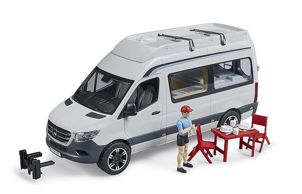 Mercedes Benz Sprinter camper met bestuurder en accessoires Bruder (02672) - ToyRunner